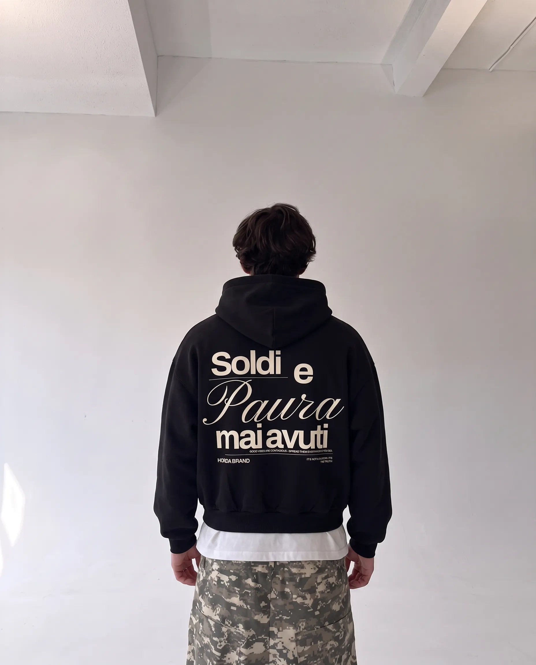 Felpa Oversize Nera 330g No Fear Boxy Fit Made in Italy | Horda Horda