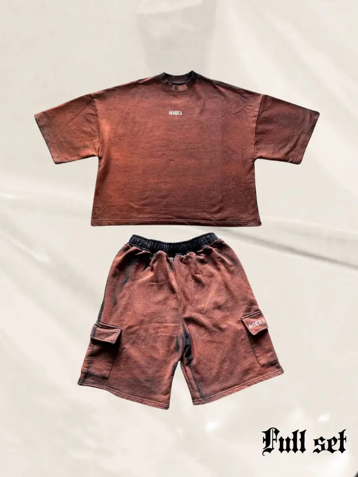 Outfit completo Felpa Three-quarter e Tuta Shorts Cargo Corrosion Horda Brand Streetwear