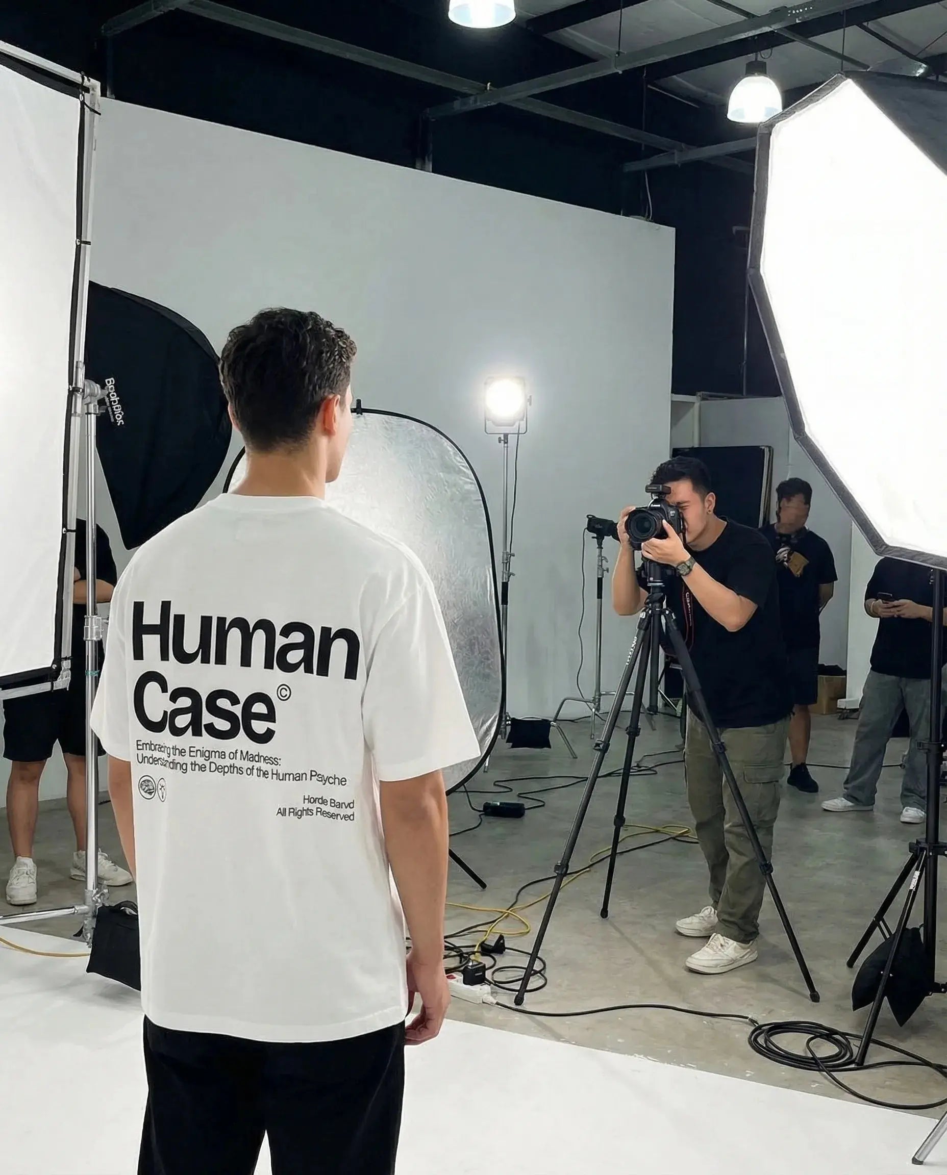 T-Shirt Human Case Boxy Fit Oversize 100% Cotone Made in Italy Horda Brand