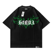 T-shirt Horda in cotone: freschezza, comfort e design streetwear l'abbigliamento che definisce la cultura urbana. Design audaci, materiali resistenti e dettagli esclusivi per un look che non passa inosservato. Esplora la nuova collezione e fai la differenza!