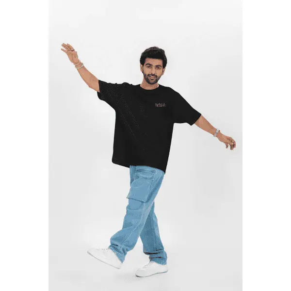 Horda: l'abbigliamento che ti permette di esprimere la tua individualità. Scopri i nostri capi streetwear esclusivi, realizzati con materiali di alta qualità e design innovativi. Acquista online!